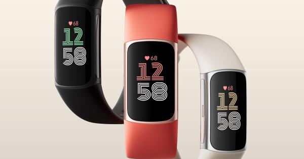 我一直在测试Fitbit Charge 6，这是该公司首款内置谷歌应用程序的追踪器