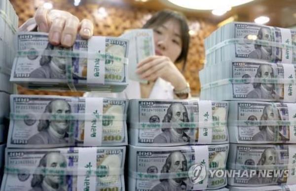 Foreign reserves snap 3-mo<em></em>nth dip in November on investment gains, weak dollar - 1