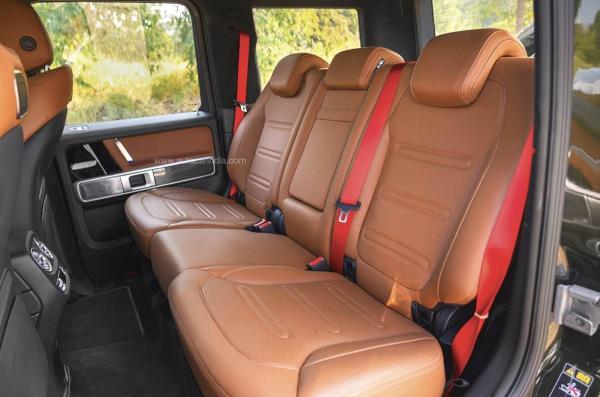 Mercedes-Benz G 400d rear seats