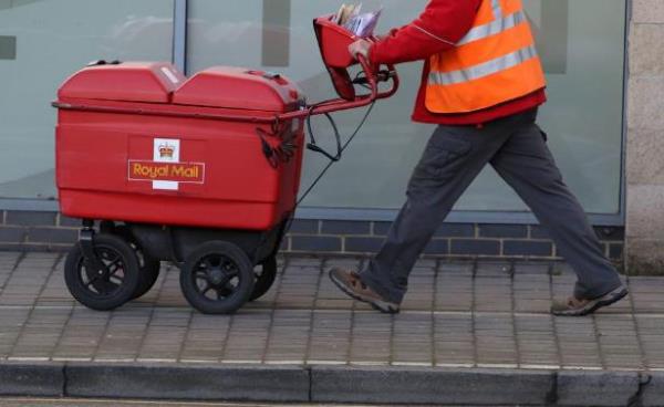 英国皇家邮政(Royal Mail)因在怀特利(Whiteley)地区投递延误而受到批评