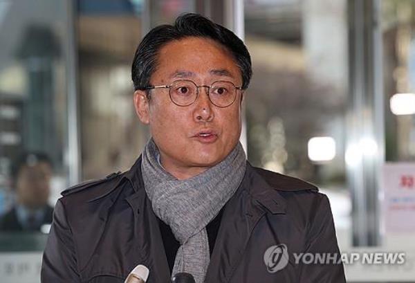 Kang Do-hyung, the nominee for South Korea's new oceans minister, speaks as he arrives at his office in Seoul on Dec. 7, 2023. (Yonhap)