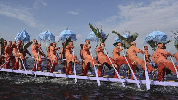 In Pictures: Myanmar lake festival resumes after three years